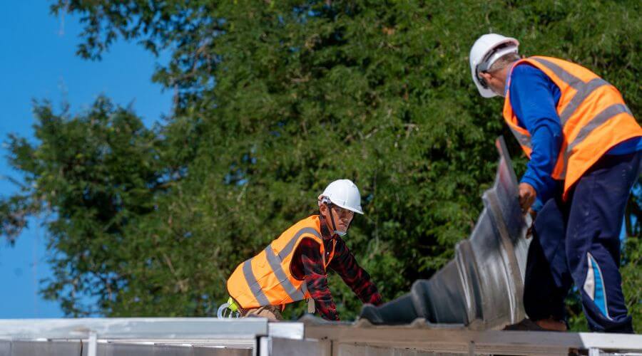 Professional gutter cleaning in Vestaburg, PA